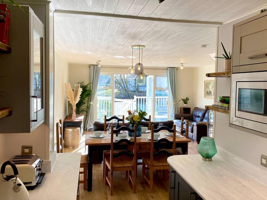 Emerald Lake House South Cerney Extérieur photo