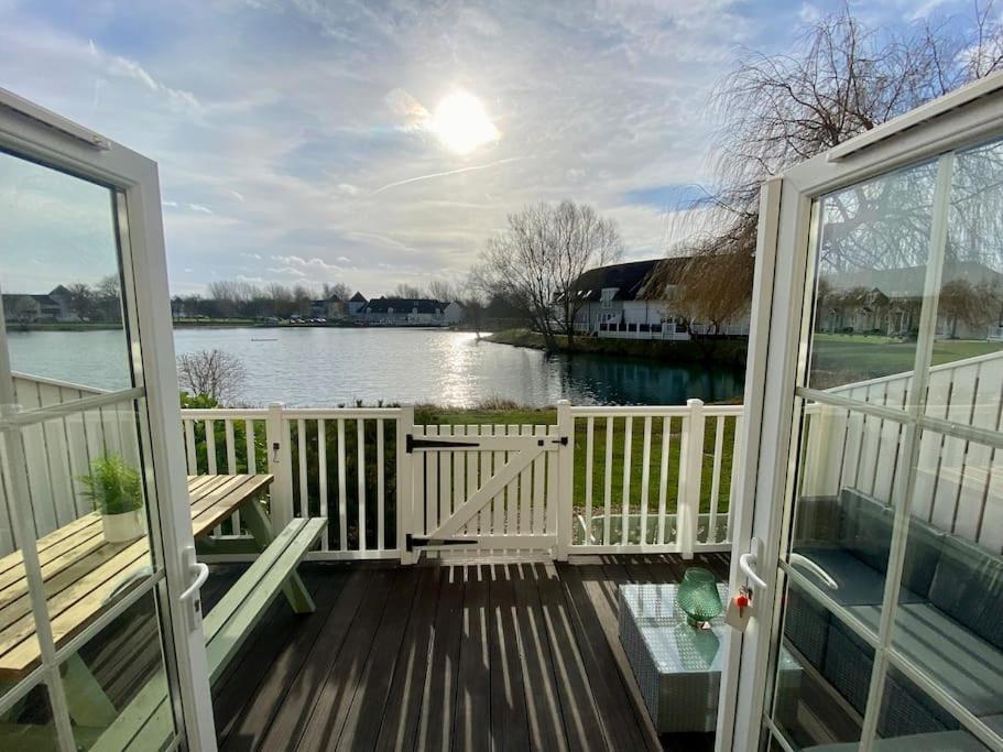 Emerald Lake House South Cerney Extérieur photo