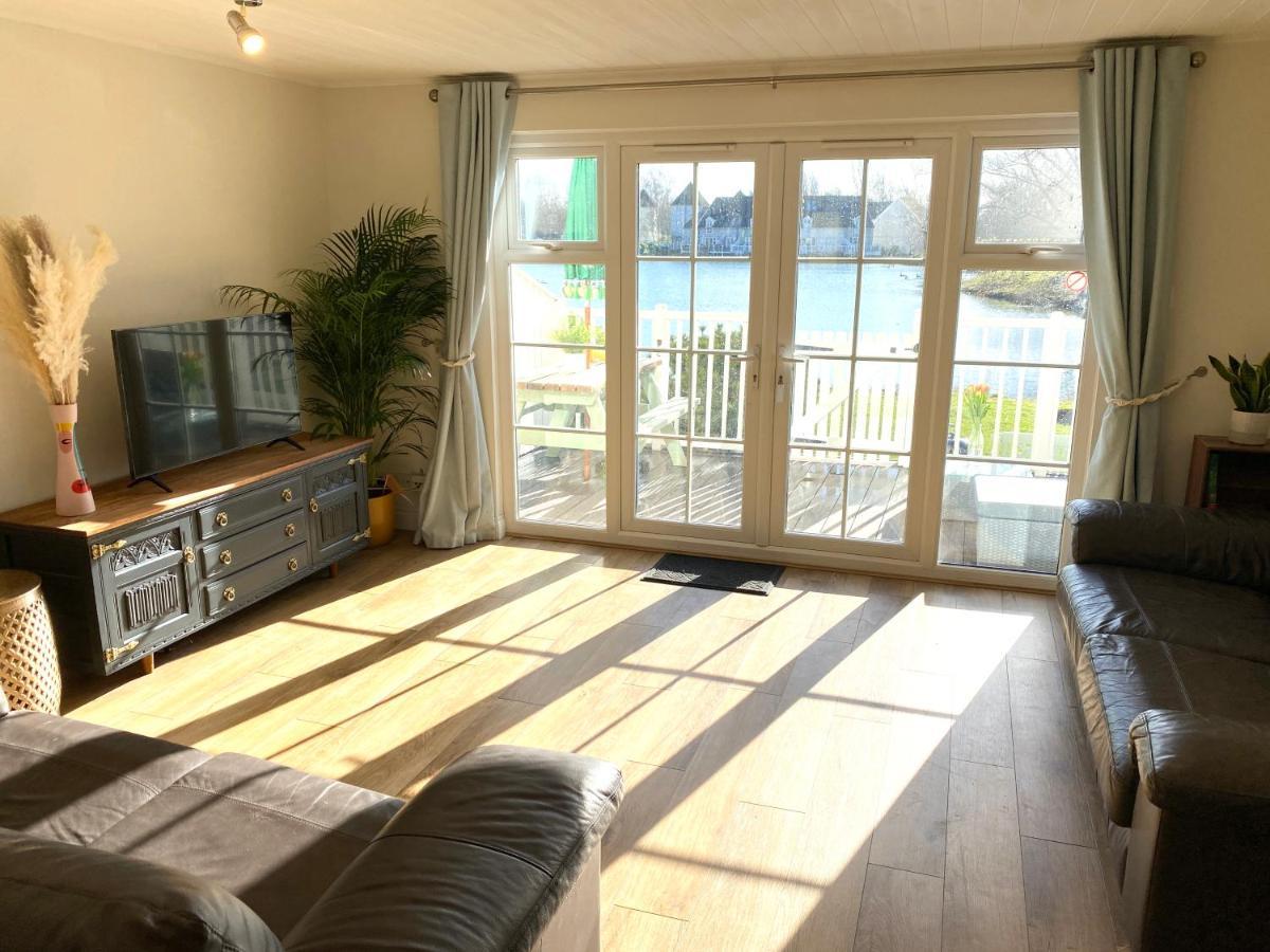 Emerald Lake House South Cerney Extérieur photo