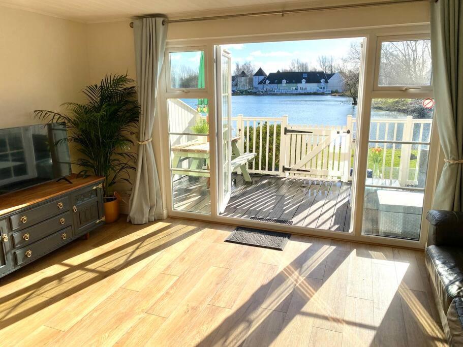 Emerald Lake House South Cerney Extérieur photo