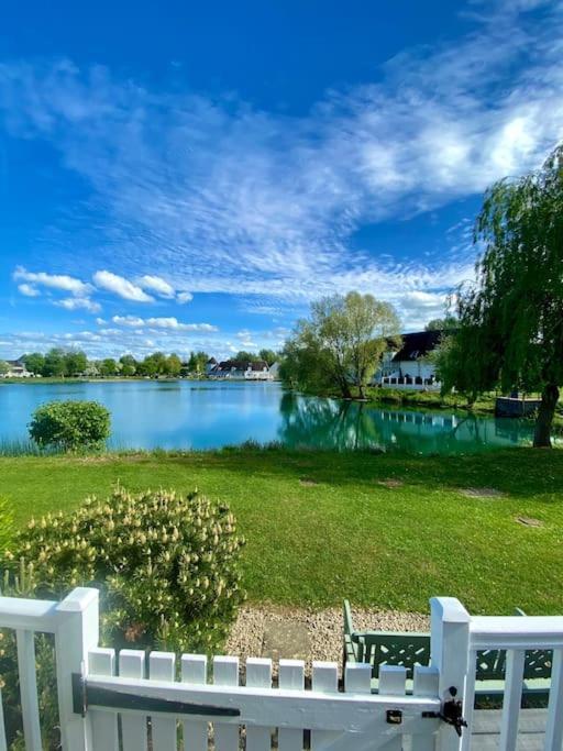 Emerald Lake House South Cerney Extérieur photo