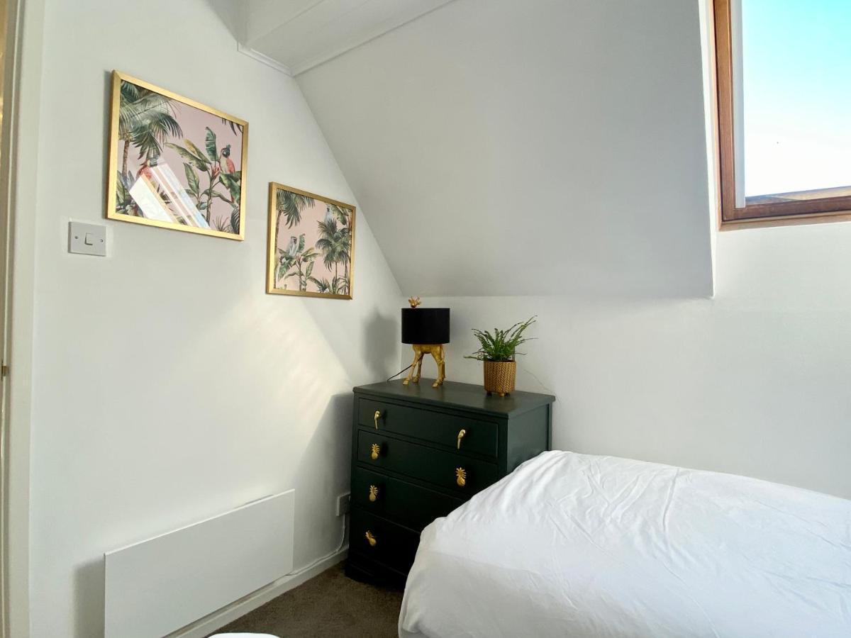 Emerald Lake House South Cerney Extérieur photo